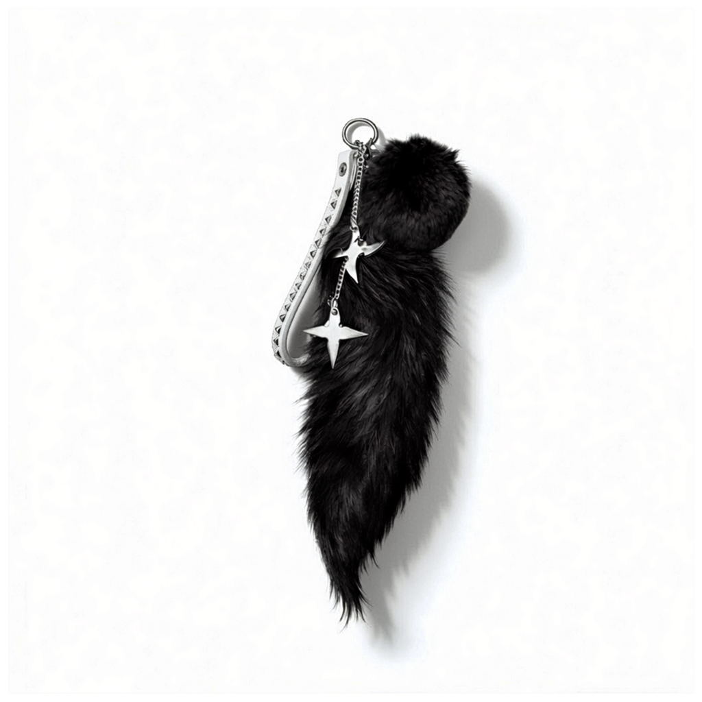 Pitch Black Pom Pom/Pitch Black Fox Tail